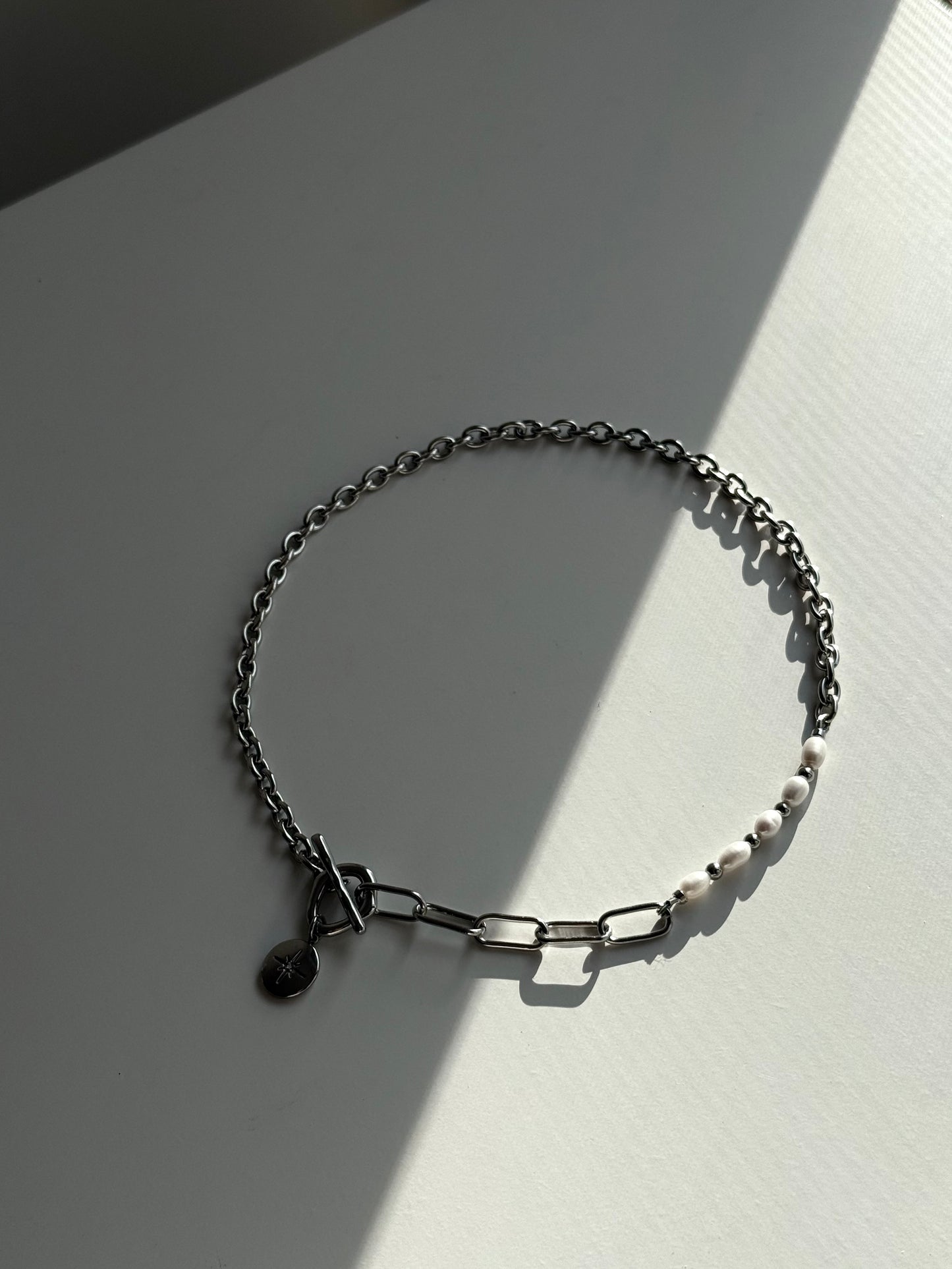 Drift Necklace