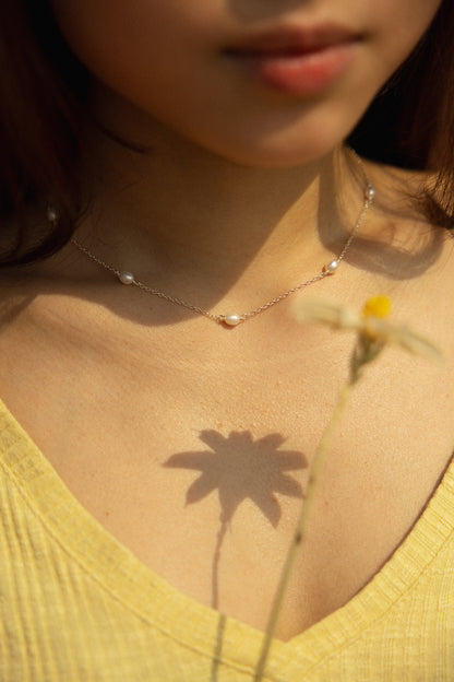 Scatter Necklace