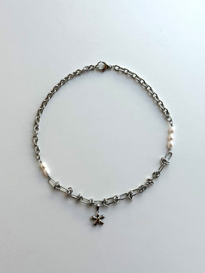 Bloom Necklace