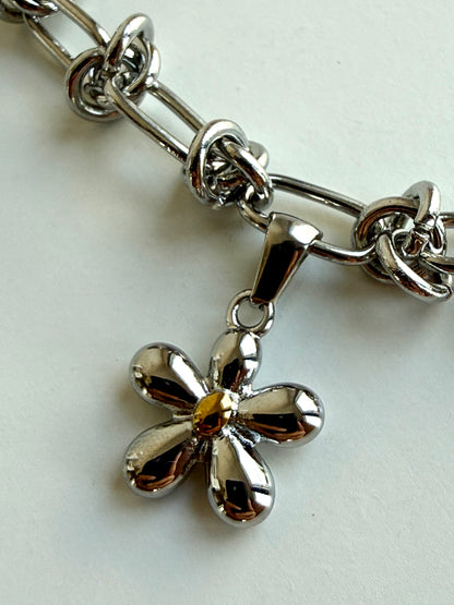 Bloom Necklace